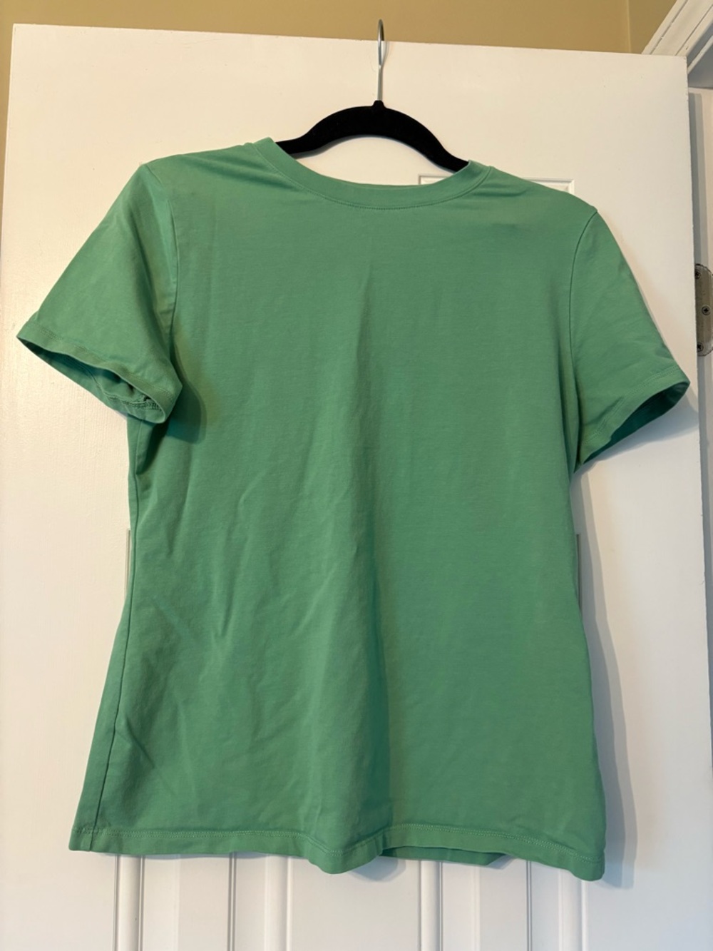 Classic Crewneck Short Sleeve Tee in Green